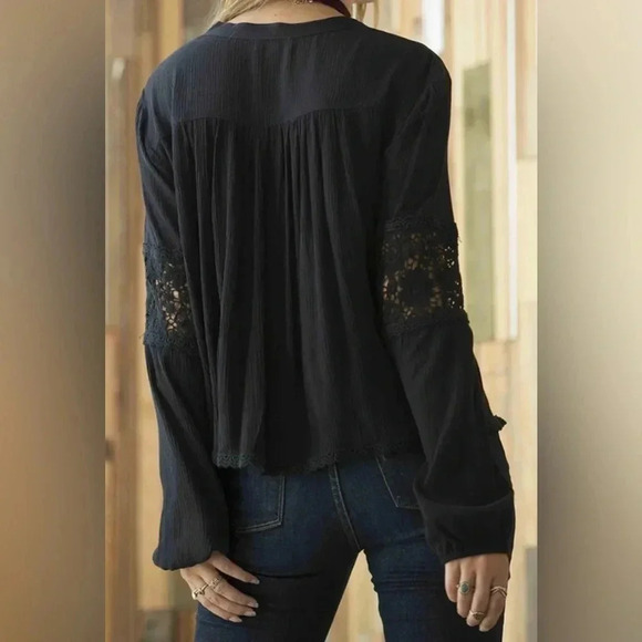 Patrons of Peace Women’s Boho Goth Lace Crepe Crochet Blouse Black Small EUC - Picture 7 of 10